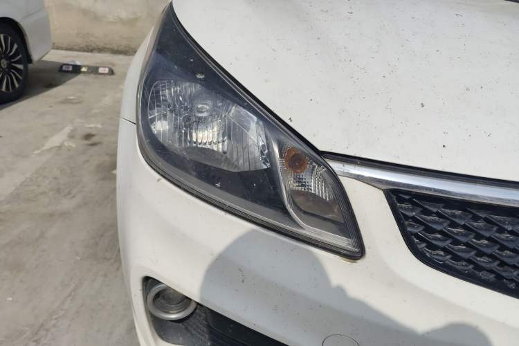 Used Kia K2 2017 Sedan 1.4L Manual Transmission GLS Exterior 6