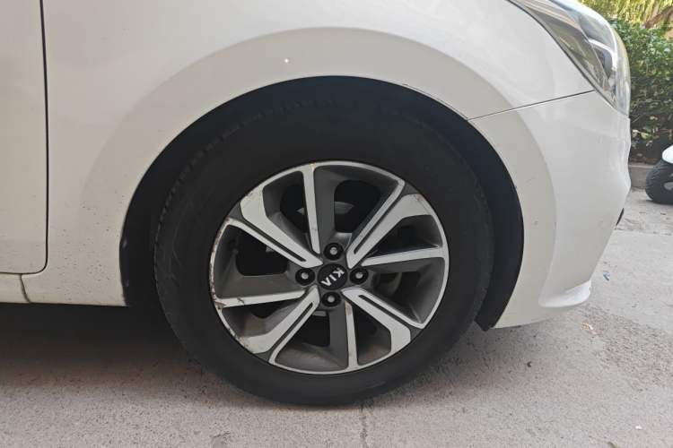 Used Kia K2 2017 Sedan 1.6L AT Premium Exterior 7