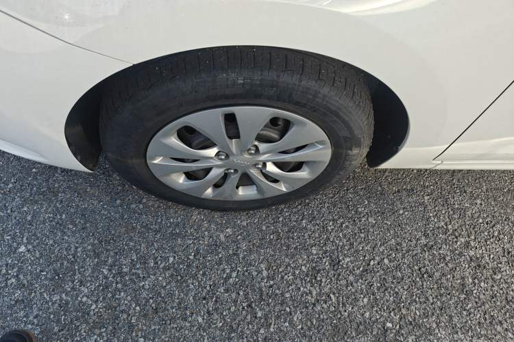 Used Kia K2 2017 Sedan 1.4L Automatic GLS Exterior 7