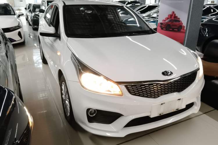 Used Kia K2 2017 Sedan 1.4L Automatic GLS Front Right 45 Deg