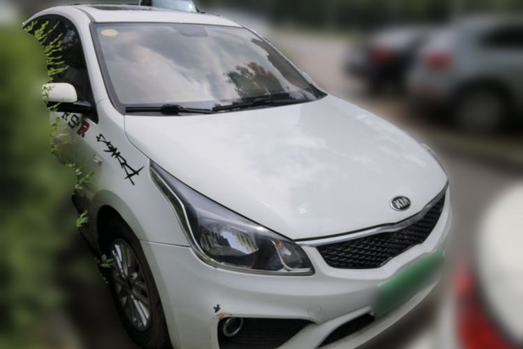 Used Kia K2 2017 Sedan 1.4L Manual Transmission 15th Anniversary Special Edition GLS Front Right 45 Deg