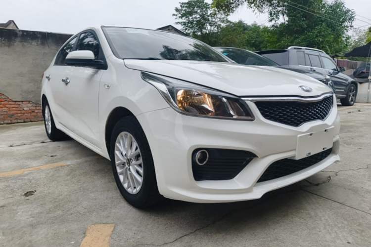 Used Kia K2 2017 Sedan 1.4L Manual Transmission 15th Anniversary Special Edition GLS Front Right 45 Deg