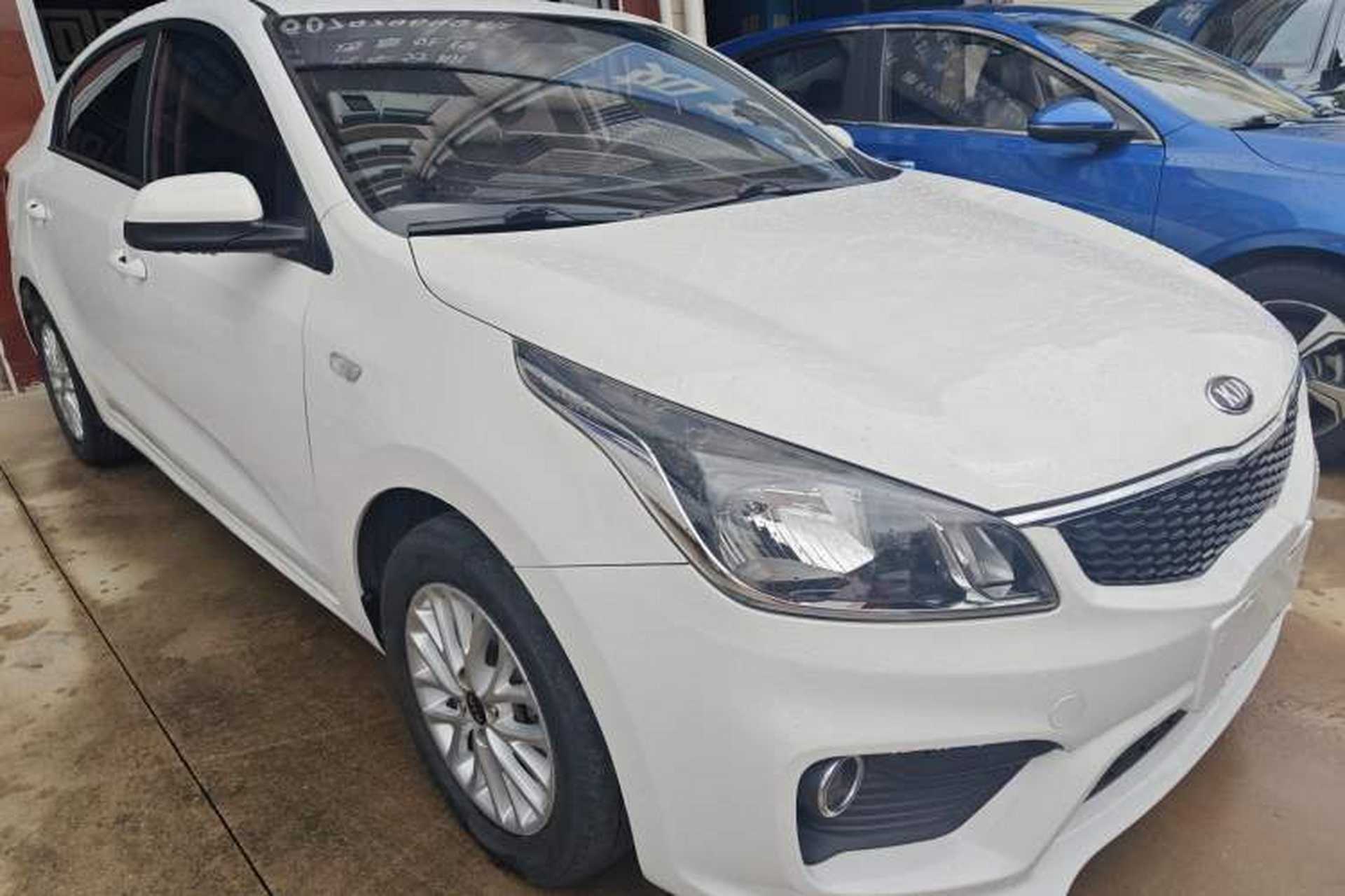Used Kia K2 2017 Sedan 1.4L Automatic GLS Front Right 45 Deg