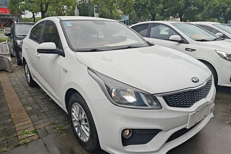 Used Kia K2 2017 Sedan 1.4L Automatic GLS Front Right 45 Deg
