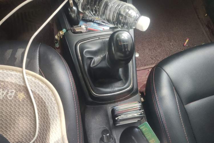 Used Kia K2 2017 Sedan 1.4L Manual Transmission GLS Gear Lever