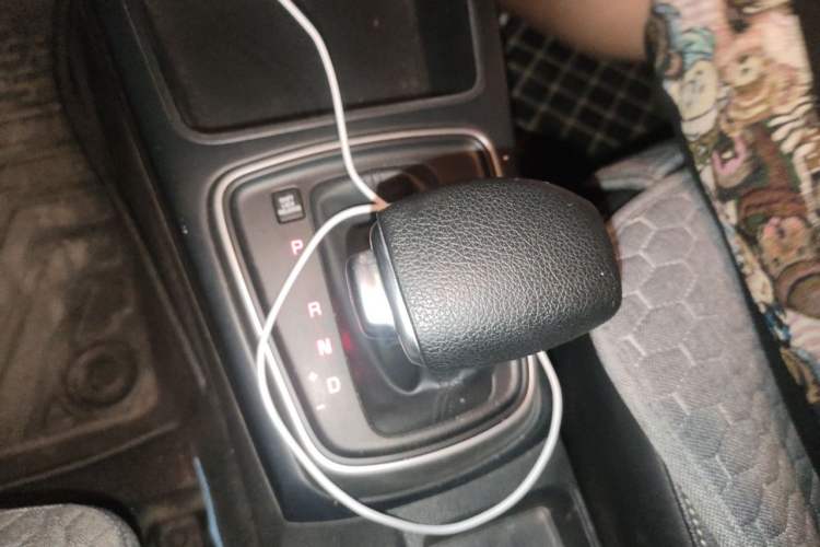Used Kia K2 2017 Sedan 1.4L Automatic Transmission 15th Anniversary Special Edition GLS Gear Lever