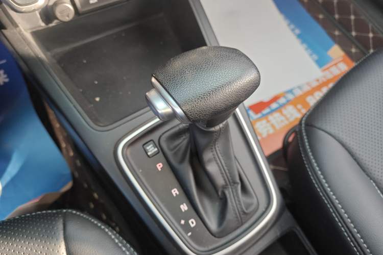 Used Kia K2 2017 Sedan 1.4L Automatic GLS Gear Lever