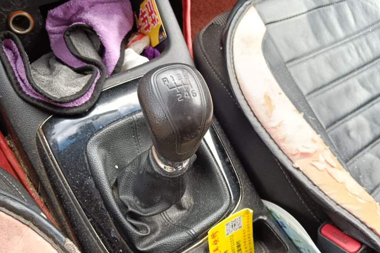 Used Kia K2 2017 Sedan 1.4L Manual Transmission GLS Gear Lever