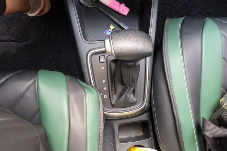 Used Kia K2 2017 Sedan 1.4L Automatic GLS Gear Lever