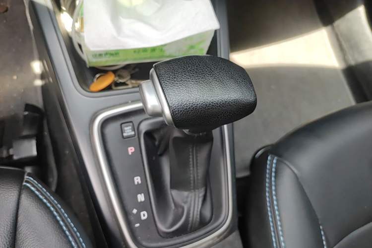 Used Kia K2 2017 Sedan 1.4L Automatic GLS Gear Lever