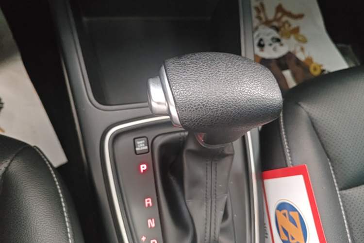 Used Kia K2 2017 Sedan 1.4L Automatic Transmission 15th Anniversary Special Edition GLS Gear Lever