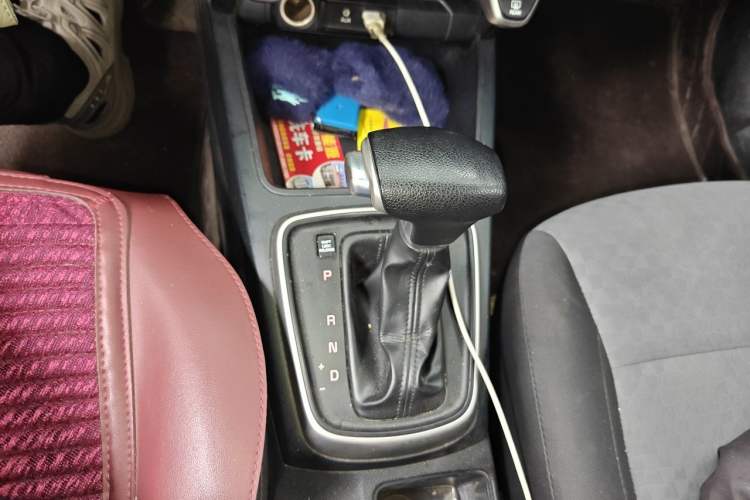 Used Kia K2 2017 Sedan 1.4L Automatic GLS Gear Lever