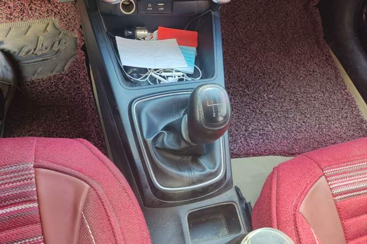Used Kia K2 2017 Sedan 1.4L Manual Transmission GLS Gear Lever
