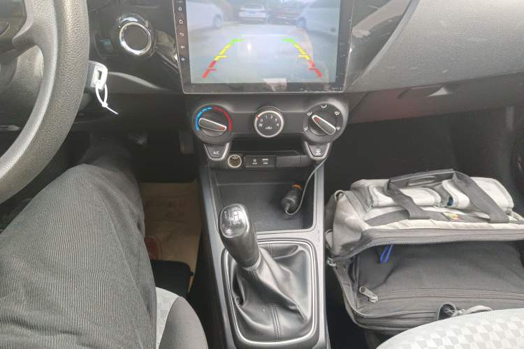 Used Kia K2 2017 Sedan 1.4L Manual Transmission GLS Gear Lever