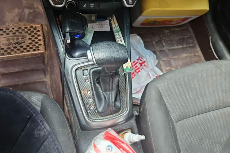 Used Kia K2 2017 Sedan 1.4L Automatic GLS Gear Lever