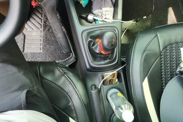 Used Kia K2 2017 Sedan 1.4L Manual Transmission GLS Gear Lever