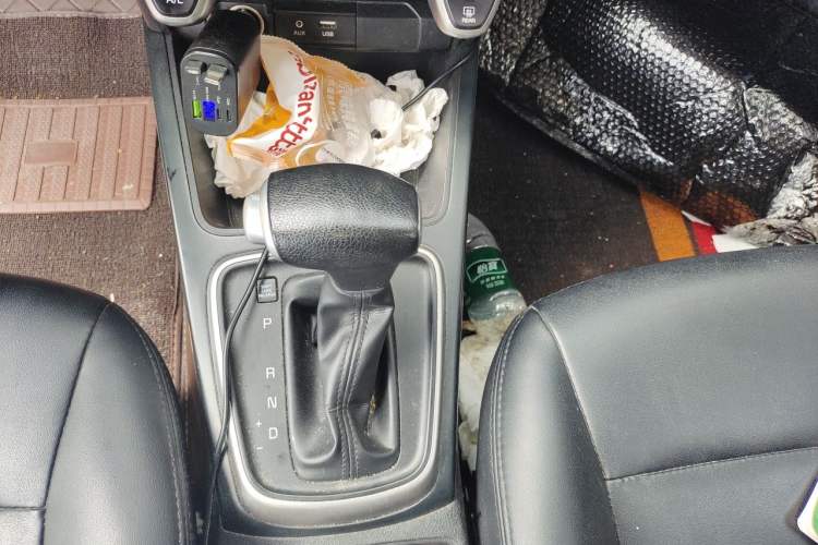 Used Kia K2 2017 Sedan 1.4L Automatic GLS Gear Lever