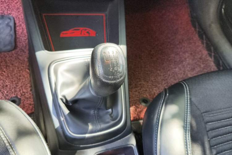 Used Kia K2 2017 Sedan 1.4L Manual Transmission GLS Gear Lever