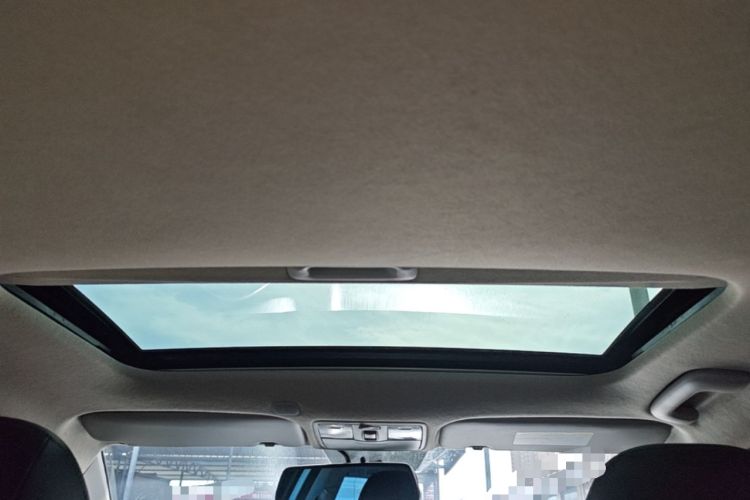 Used Kia K2 2017 Sedan 1.6L AT Premium Headliner