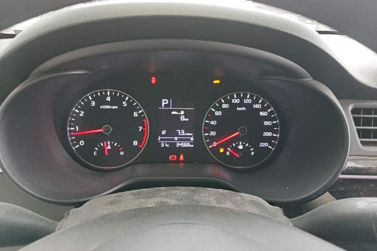 Used Kia K2 2017 Sedan 1.4L Automatic Transmission 15th Anniversary Special Edition GLS Instrument Cluster