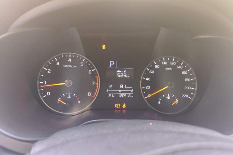 Used Kia K2 2017 Sedan 1.4L Automatic GLS Instrument Cluster