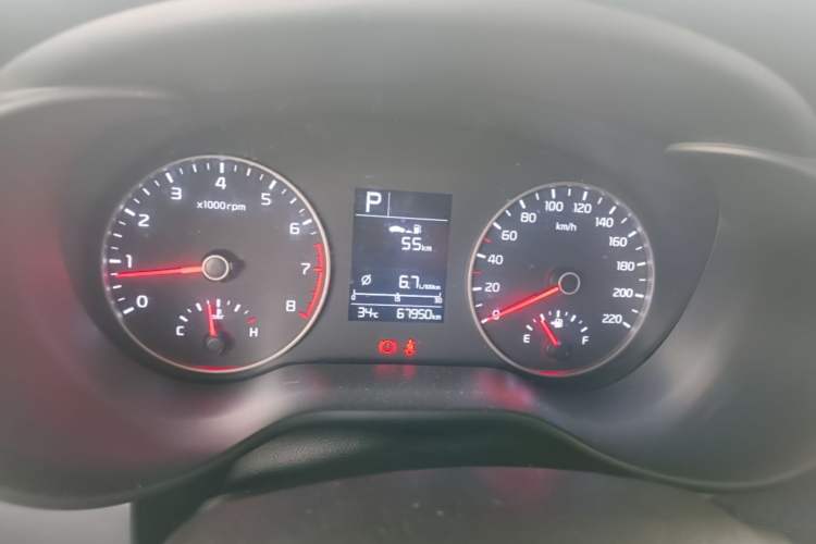 Used Kia K2 2017 Sedan 1.4L Automatic Transmission 15th Anniversary Special Edition GLS Instrument Cluster
