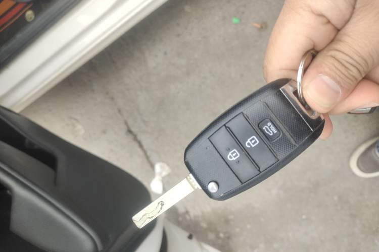 Used Kia K2 2017 Sedan 1.4L Manual Transmission 15th Anniversary Special Edition GLS Interior 1
