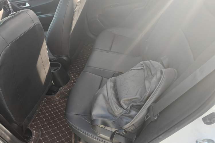 Used Kia K2 2017 Sedan 1.4L Automatic GLS Interior 4