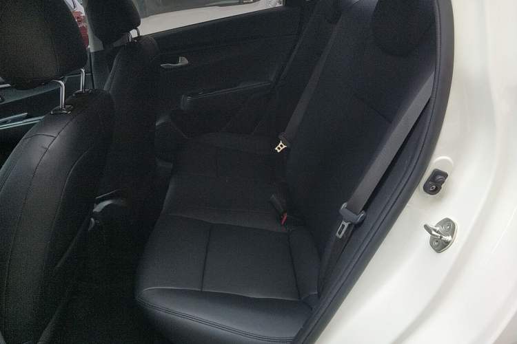 Used Kia K2 2017 Sedan 1.4L Automatic GLS Interior 4