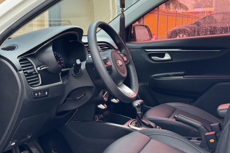 Used Kia K2 2017 Sedan 1.4L Automatic Transmission 15th Anniversary Special Edition GLS Interior 6