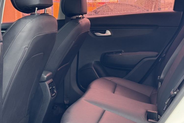 Used Kia K2 2017 Sedan 1.4L Automatic Transmission 15th Anniversary Special Edition GLS Interior 7