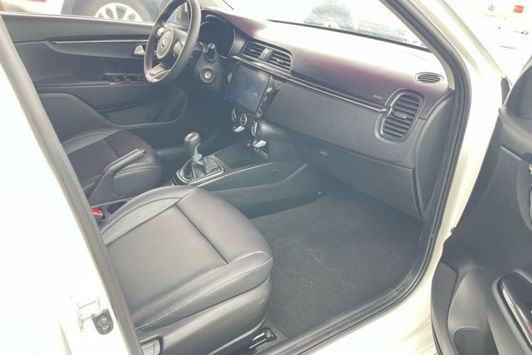 Used Kia K2 2017 Sedan 1.4L Manual Transmission 15th Anniversary Special Edition GLS Interior 7