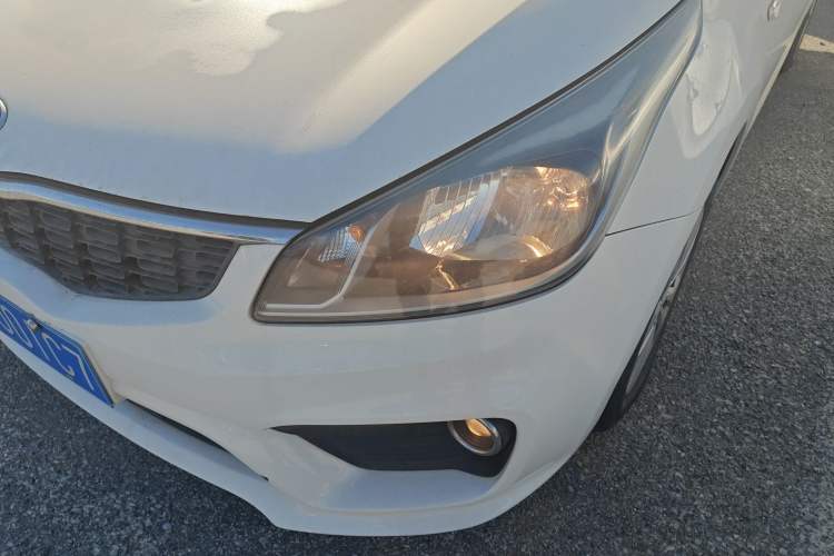 Used Kia K2 2017 Sedan 1.4L Automatic GLS Left Front Headlight