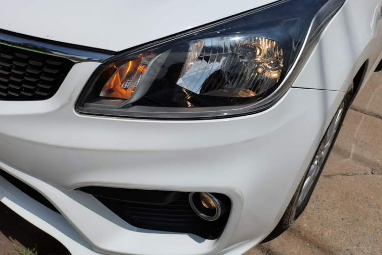 Used Kia K2 2017 Sedan 1.4L Automatic GLS Left Front Headlight
