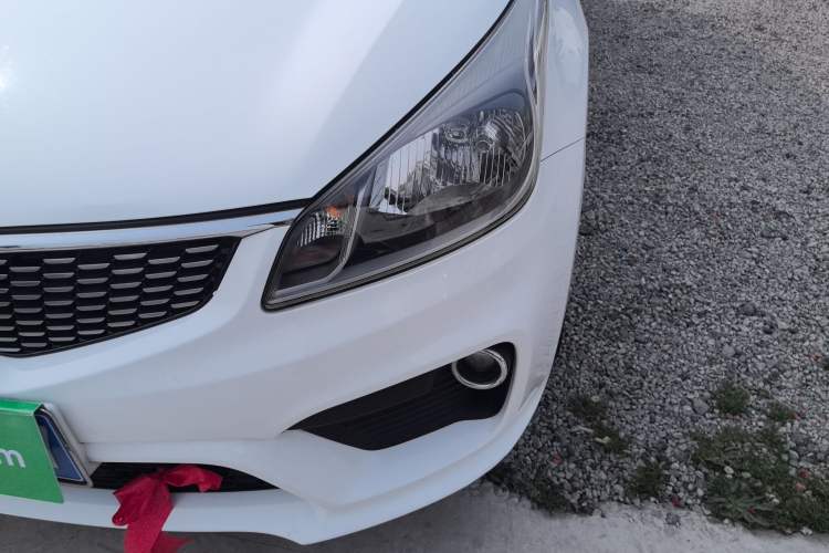Used Kia K2 2017 Sedan 1.4L Automatic GLS Left Front Headlight