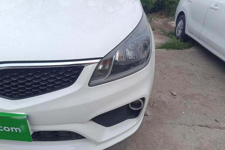 Used Kia K2 2017 Sedan 1.4L Manual Transmission GLS Left Front Headlight