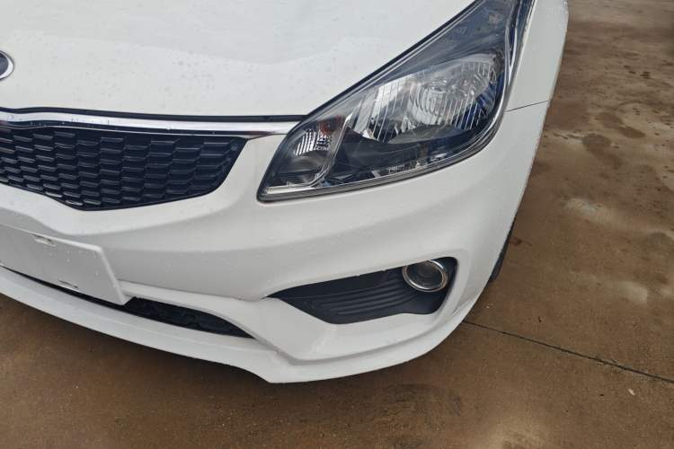 Used Kia K2 2017 Sedan 1.4L Automatic GLS Left Front Headlight