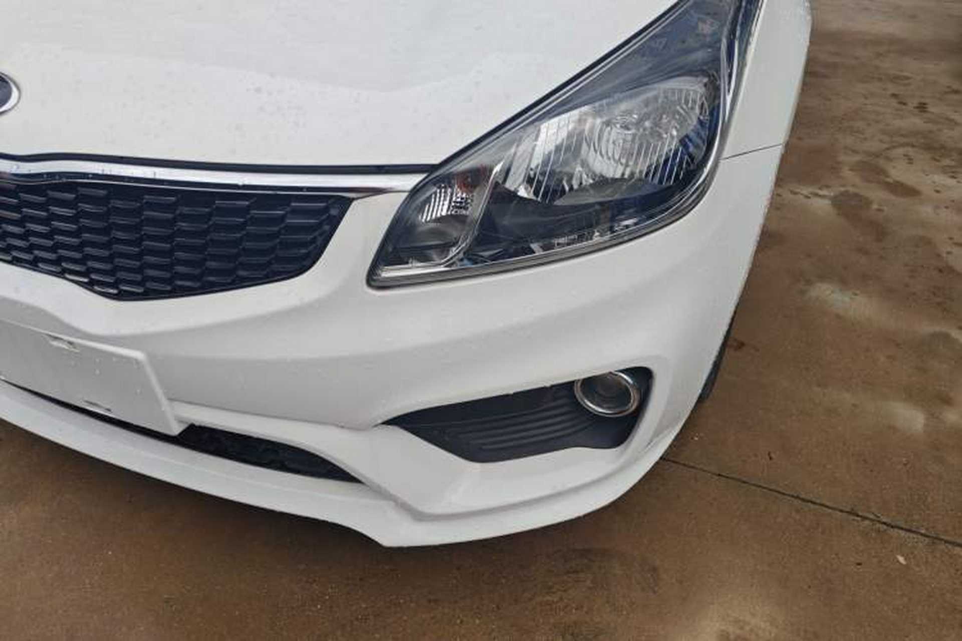 Used Kia K2 2017 Sedan 1.4L Automatic GLS Left Front Headlight