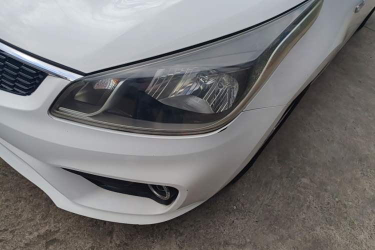 Used Kia K2 2017 Sedan 1.4L Automatic GLS Left Front Headlight