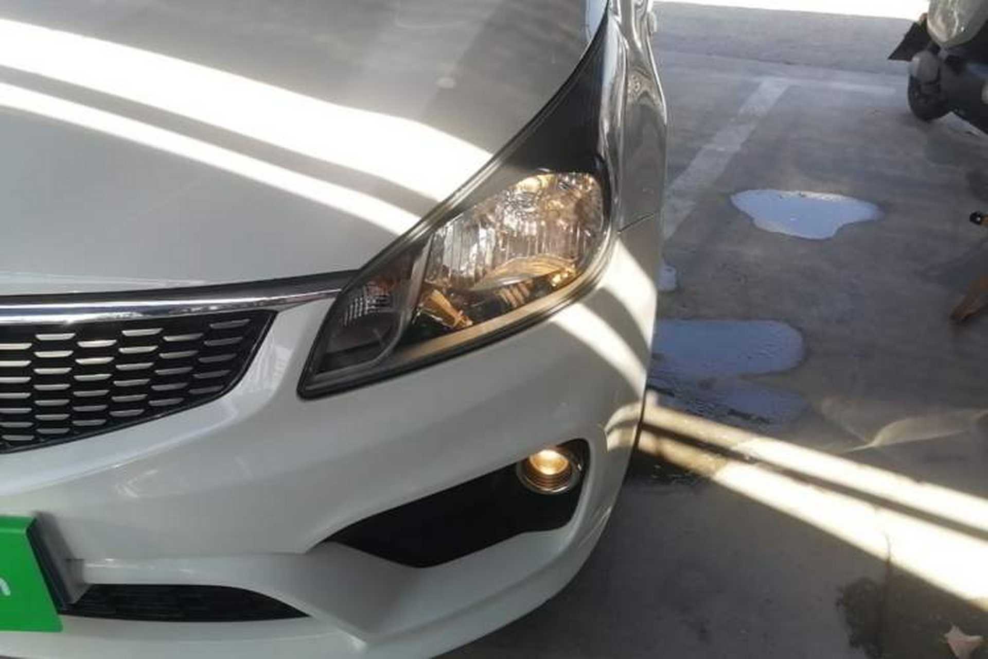 Used Kia K2 2017 Sedan 1.4L Automatic GLS Left Front Headlight