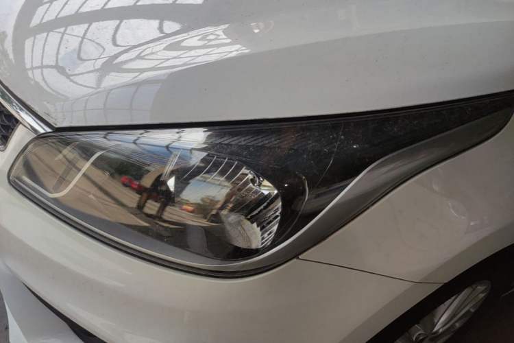 Used Kia K2 2017 Sedan 1.4L Manual Transmission GLS Left Front Headlight