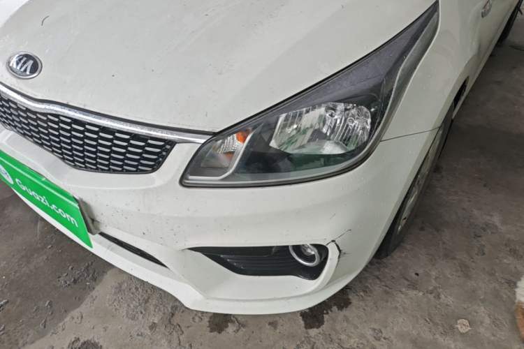 Used Kia K2 2017 Sedan 1.4L Automatic GLS Left Front Headlight