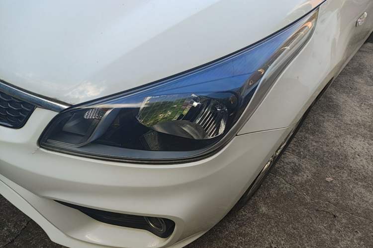 Used Kia K2 2017 Sedan 1.4L Manual Transmission GLS Left Front Headlight
