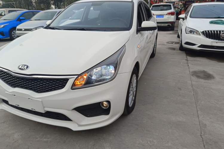 Used Kia K2 2017 Sedan 1.4L Manual Transmission GLS Left Front Headlight