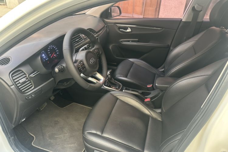 Used Kia K2 2017 Sedan 1.6L AT Premium Left Front Seat