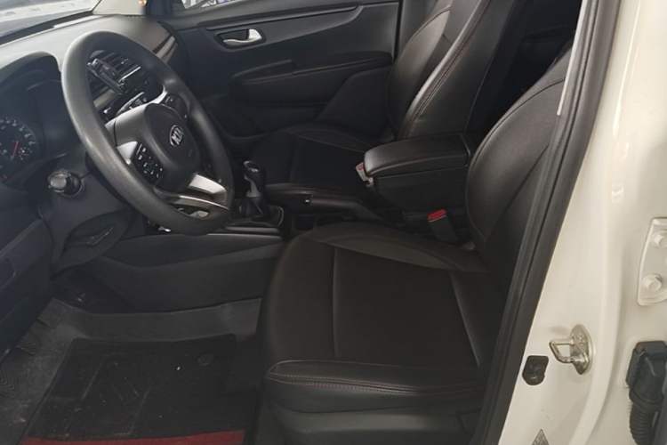 Used Kia K2 2017 Sedan 1.4L Manual Transmission GLS Left Front Seat