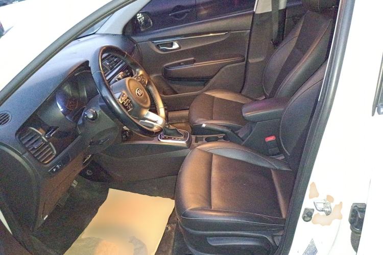 Used Kia K2 2017 Sedan 1.6L AT Premium Left Front Seat