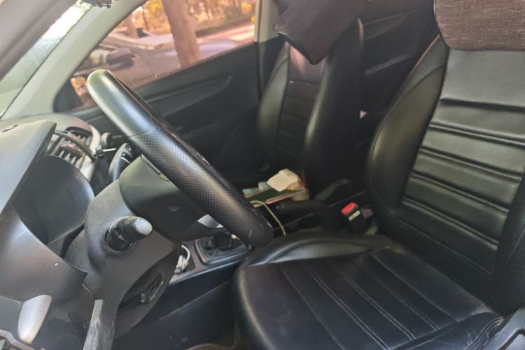 Used Kia K2 2017 Sedan 1.4L Manual Transmission GLS Left Front Seat