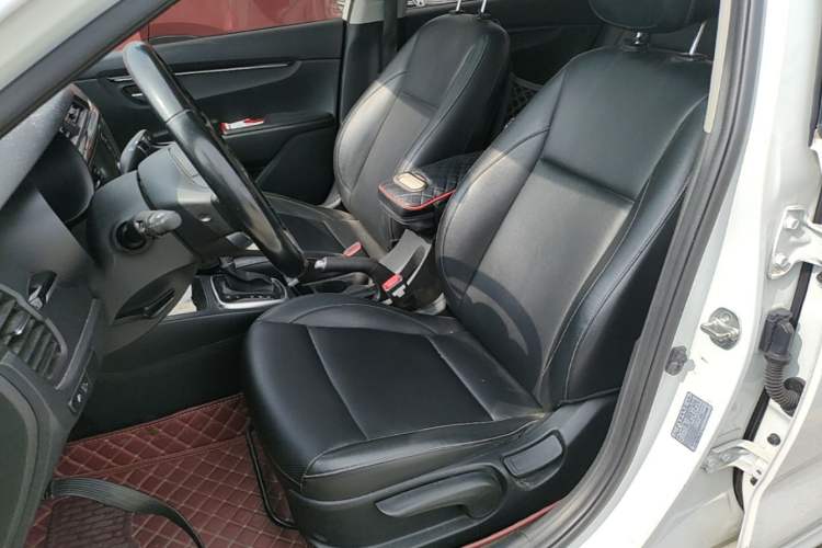 Used Kia K2 2017 Sedan 1.6L AT Premium Left Front Seat