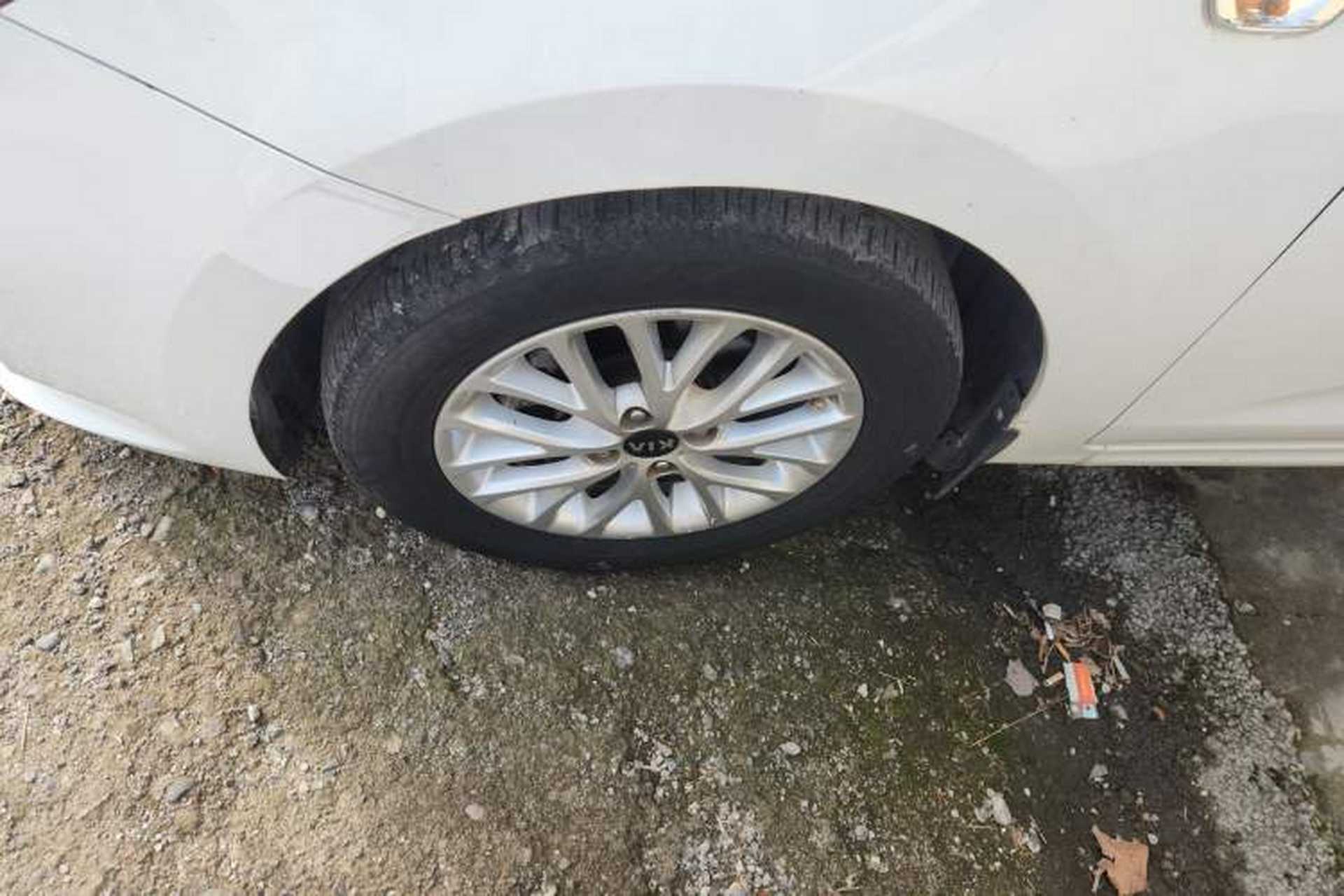 Used Kia K2 2017 Sedan 1.4L Automatic GLS Left Front Wheel Hub